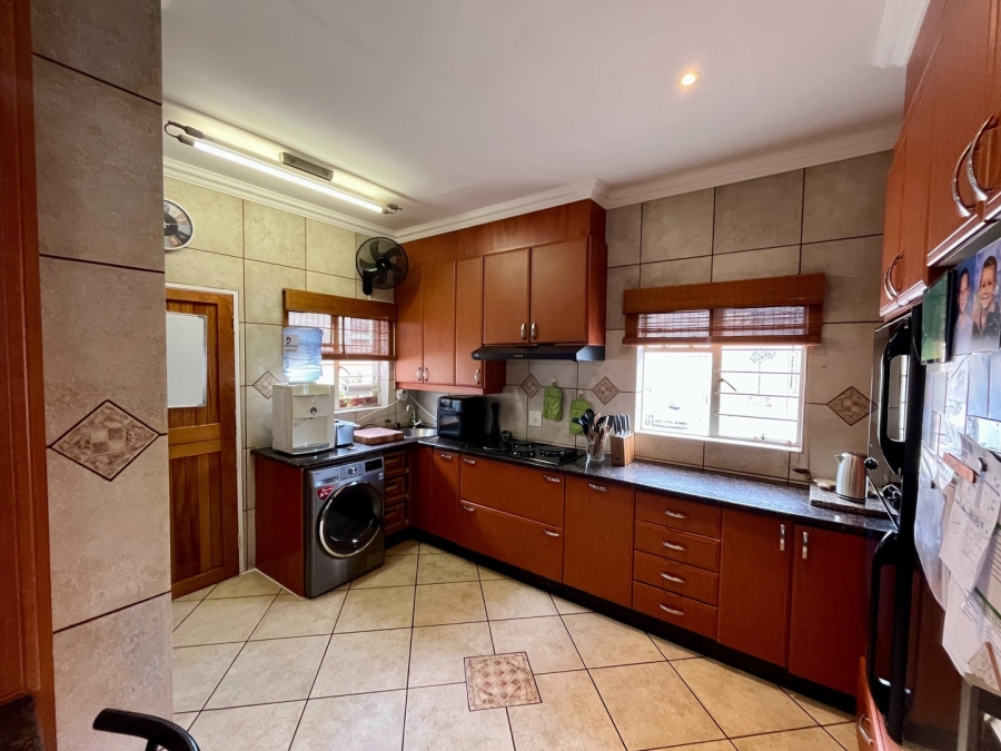 3 Bedroom Property for Sale in Wilkoppies North West